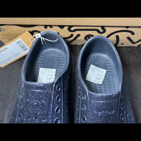 Native Jefferson Bling Slip On Shoes Glittered Onyx Bling/Onyx Little Kids C11 - Picture 6 of 14